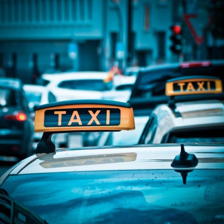 Comment trouver une formation de chauffeur de taxi à Montpellier ?